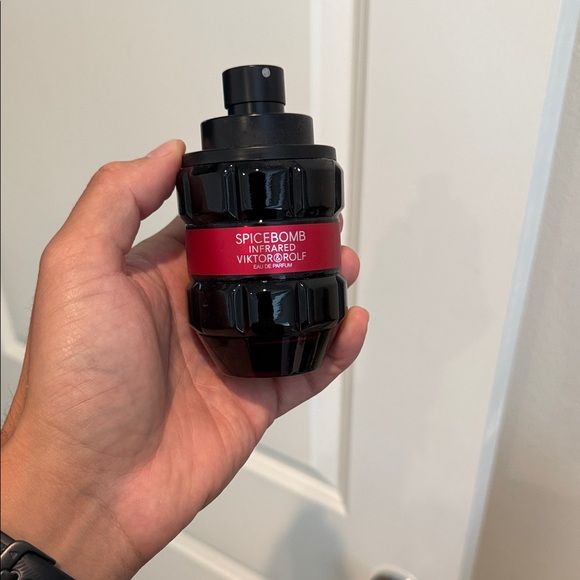 Viktor & Rolf Spicebomb Infrared in Black and Red - Picture 1 of 1